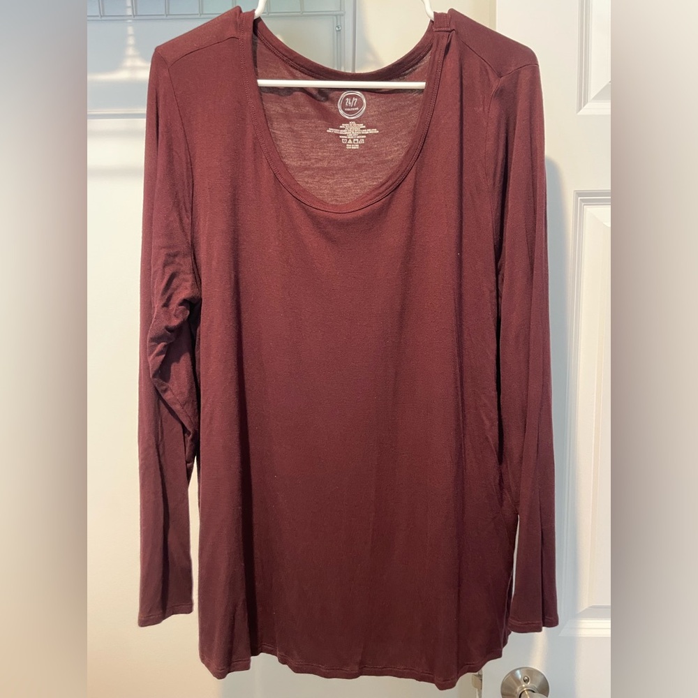 Maroon Long Sleeve Top. Size XXL.
